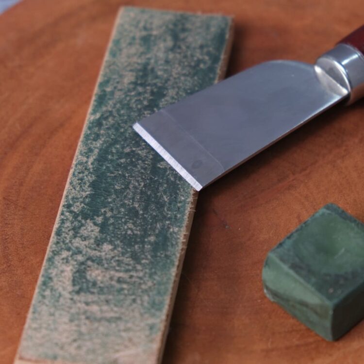 Cây gỗ mài dao chuyên dụng sử dụng mặt da bò mài dao giúp dao sáng bóng sắc lâu